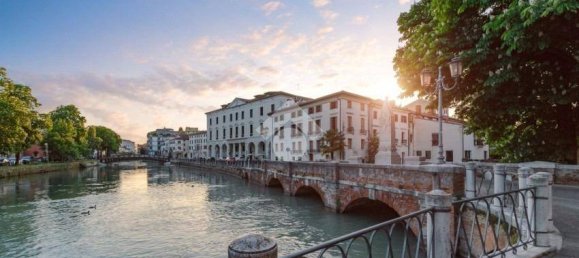 3 غرف نوم فيلا في Treviso, Italy رقم 164535 11