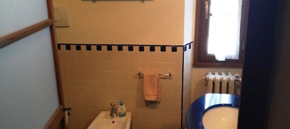 11 rooms Apartment in Prato, Italy No. 104656 12