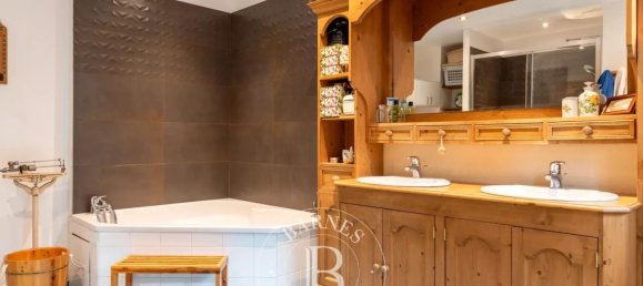 5 bedrooms Hotel in Rouen, France No. 352100 9