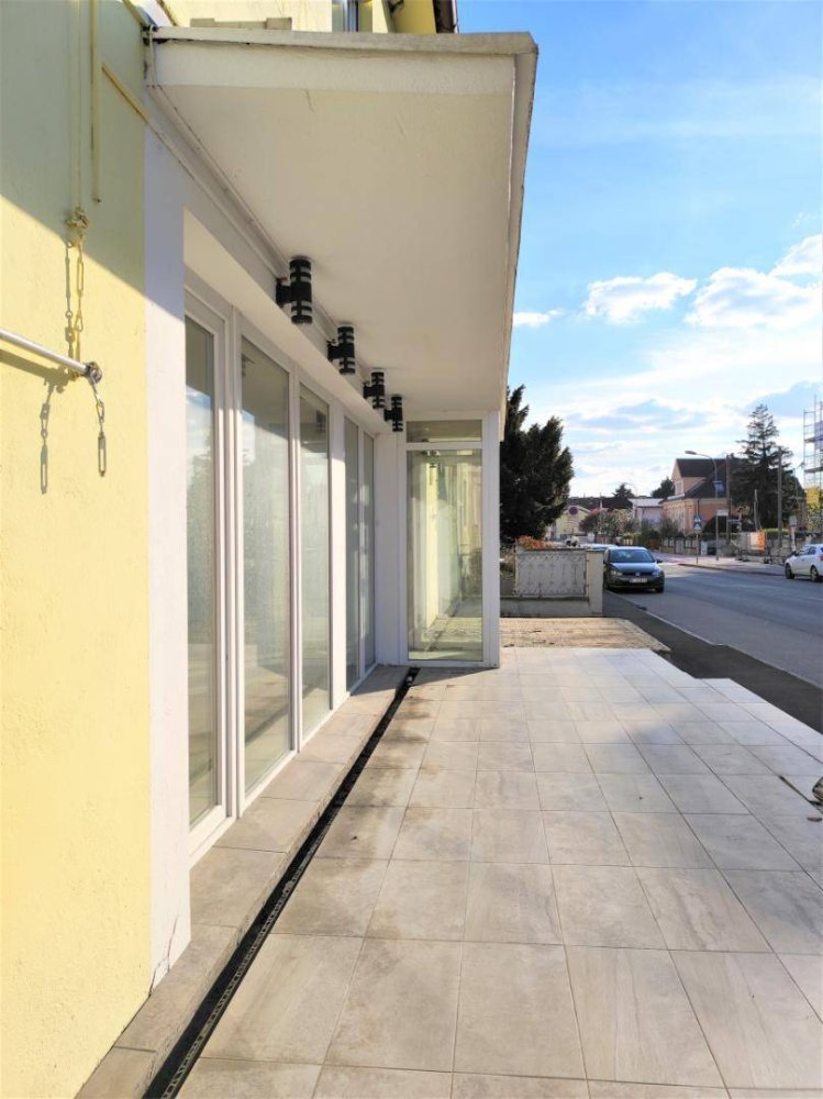  عقار تجاري في Korneuburg, Austria 390متر مربع رقم 249854