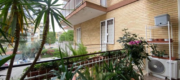 3-salle Appartement à Bari, Italy No. 276625 8