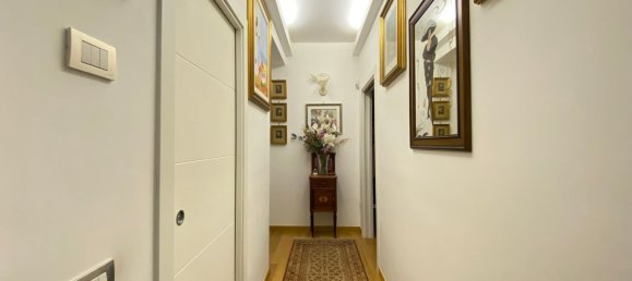 3-salle Appartement à Bari, Italy No. 276625 15