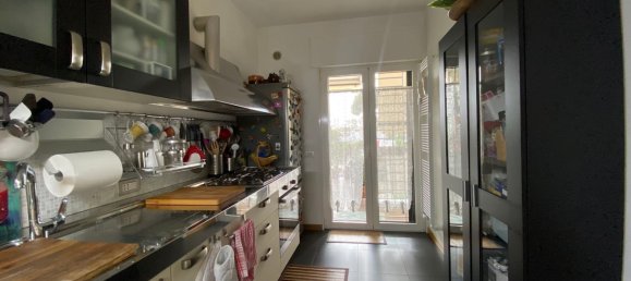 3-salle Appartement à Bari, Italy No. 276625 10