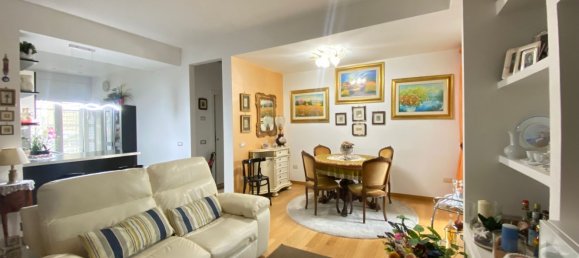 3-salle Appartement à Bari, Italy No. 276625 2