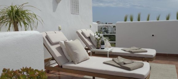 2 bedrooms Apartment in Estepona, Spain No. 148211 2