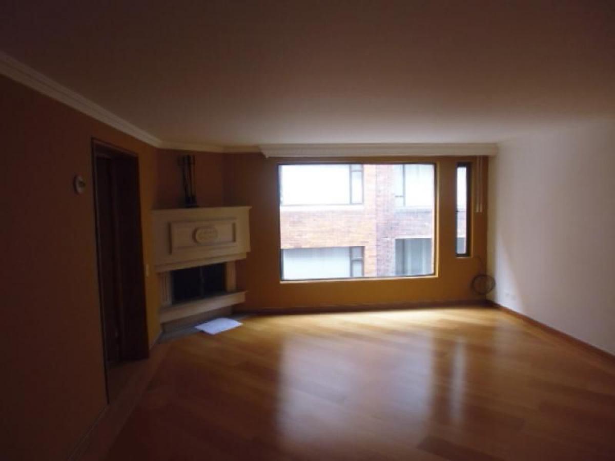 3 bedrooms House in Bogota, Colombia No. 10522