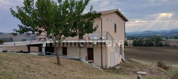 3 Schlafzimmer Villa in Macerata, Italy, Nr. 177795 8
