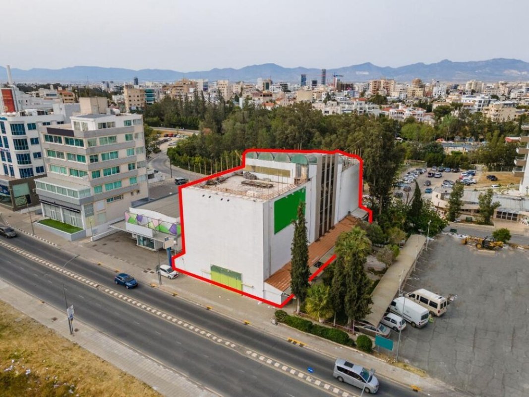 2028 m² propiedad comercial en venta en Nicosia, Cyprus № 24474