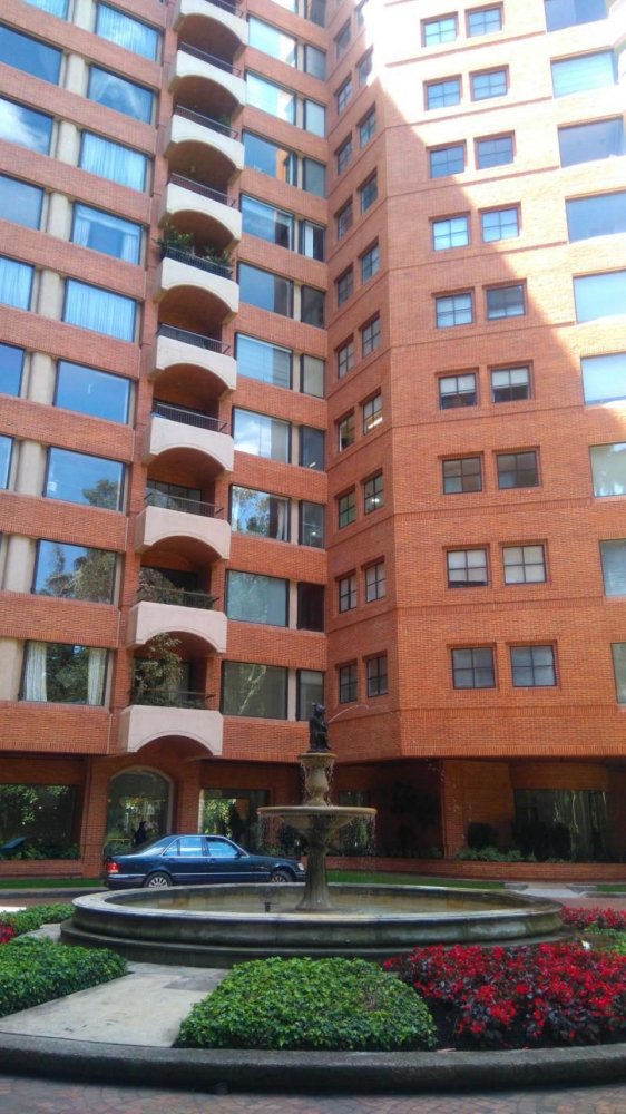 4 bedrooms House in Bogota, Colombia No. 9802