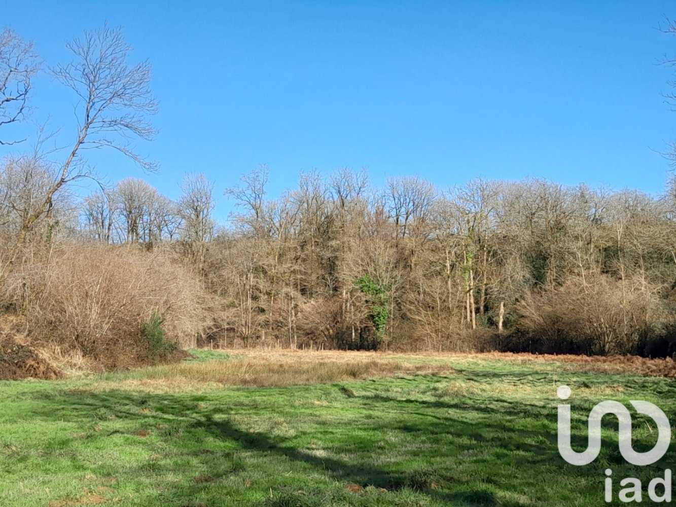 Terreno em Deux-Sevres, France 68486 m² N.º 106319