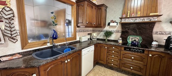 7 Schlafzimmer Villa in Petrer, Spain, Nr. 97296 16