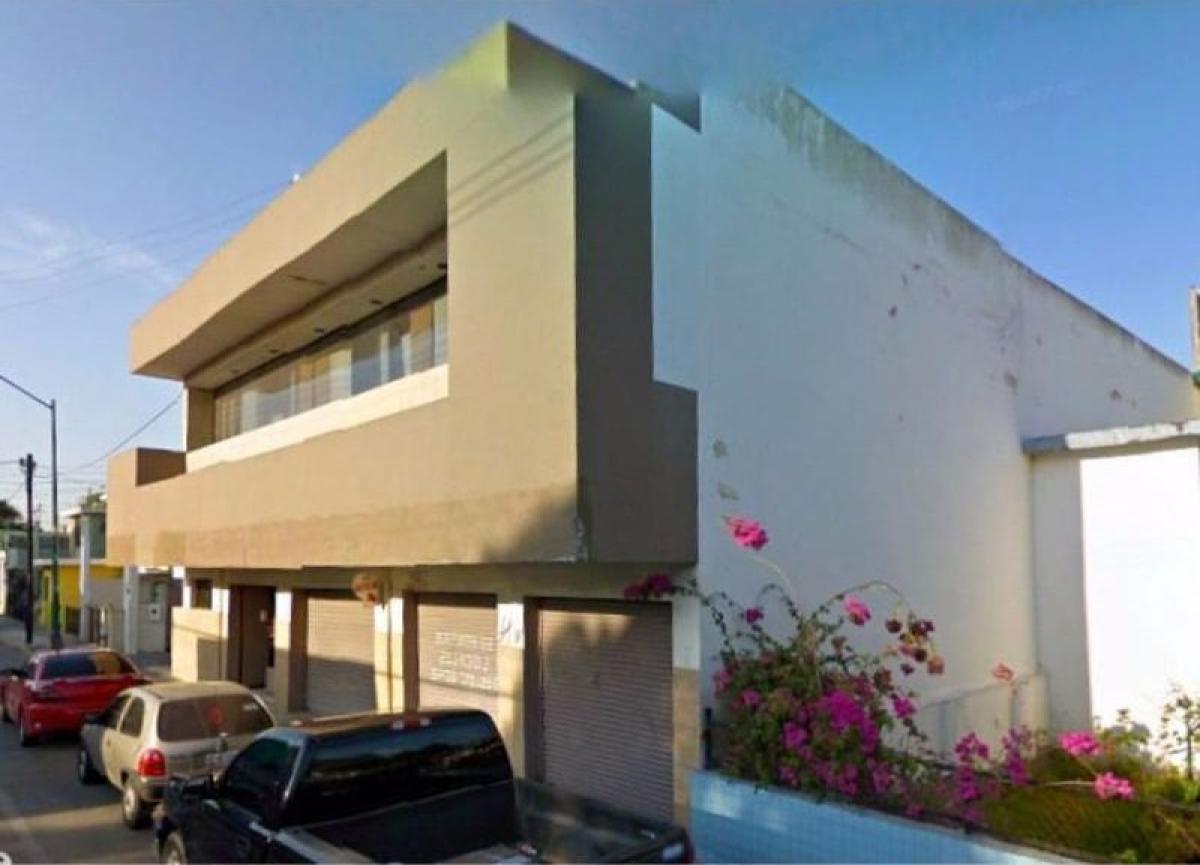 Bâtiment à Tamaulipas, Mexico 720m² No. 200071