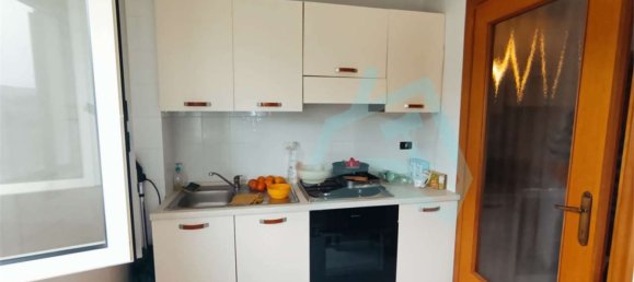 Гараж 44м² в Беневенто, Италия № 308066 15