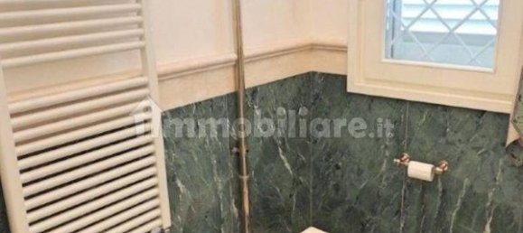 Villa de 5 divisões em Forte dei Marmi, Italy N.º 188645 6