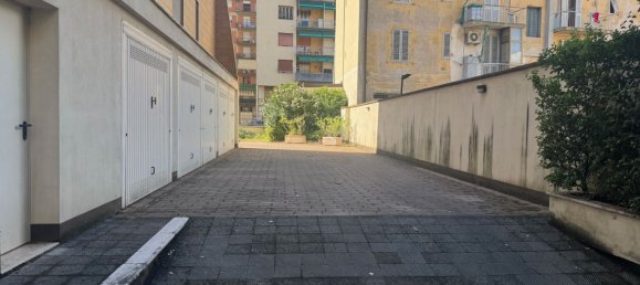 16m² Garage in Florence, Italy No. 322793 14