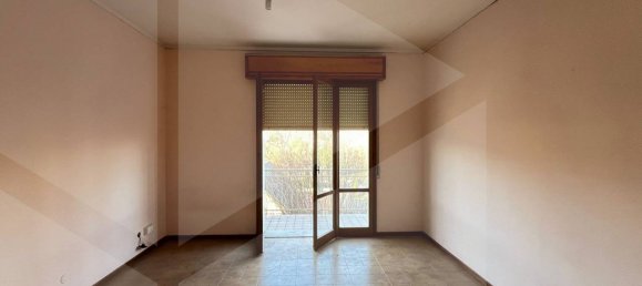 4 rooms Apartment in Fiorano Modenese, Italy No. 28672 4