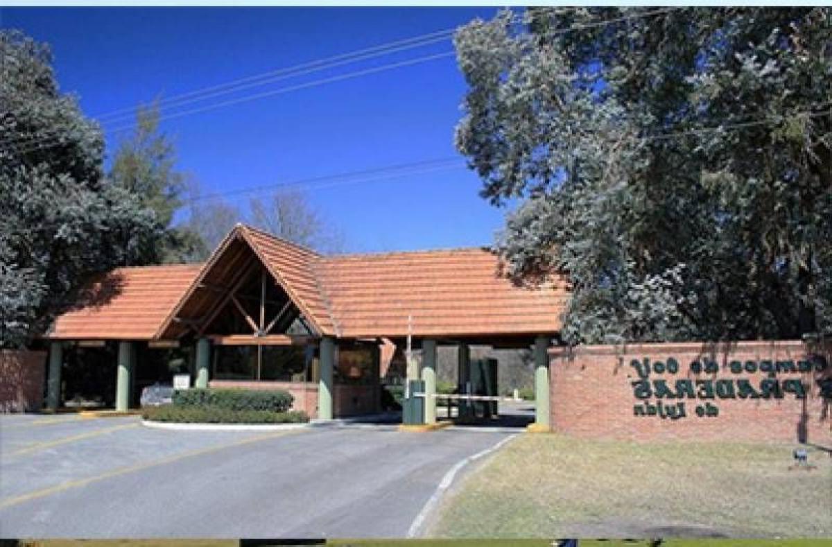  Land in Buenos Aires, Argentina No. 114305