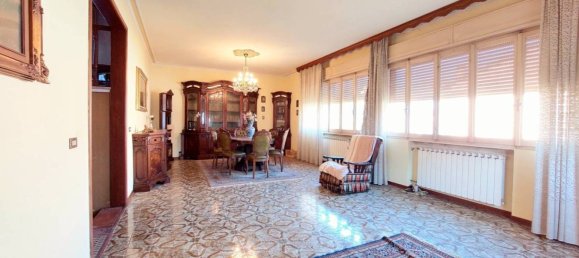5 bedrooms Villa in Bondeno, Italy No. 118912 16