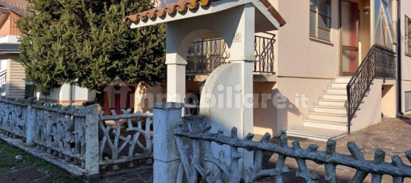 5 bedrooms Villa in Bondeno, Italy No. 118912 4