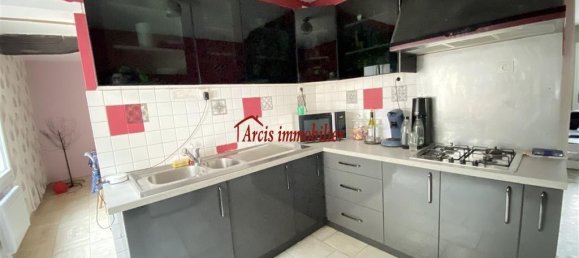 4 bedrooms Townhouse in Arcis-sur-Aube, France No. 45051 3