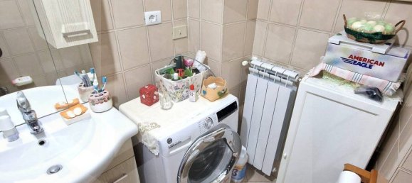 3 rooms Apartment in Rome, Italy No. 201898 40