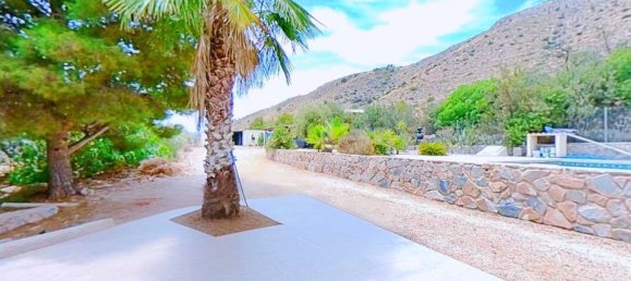 Вилла с 3 спальнями в Аликанте, Испания № 188304 3