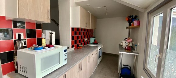 Casa de 3 dormitorios en Hautmont, France No. 90549 4