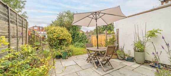 2 bedrooms House in Surbiton, United Kingdom No. 10254 13