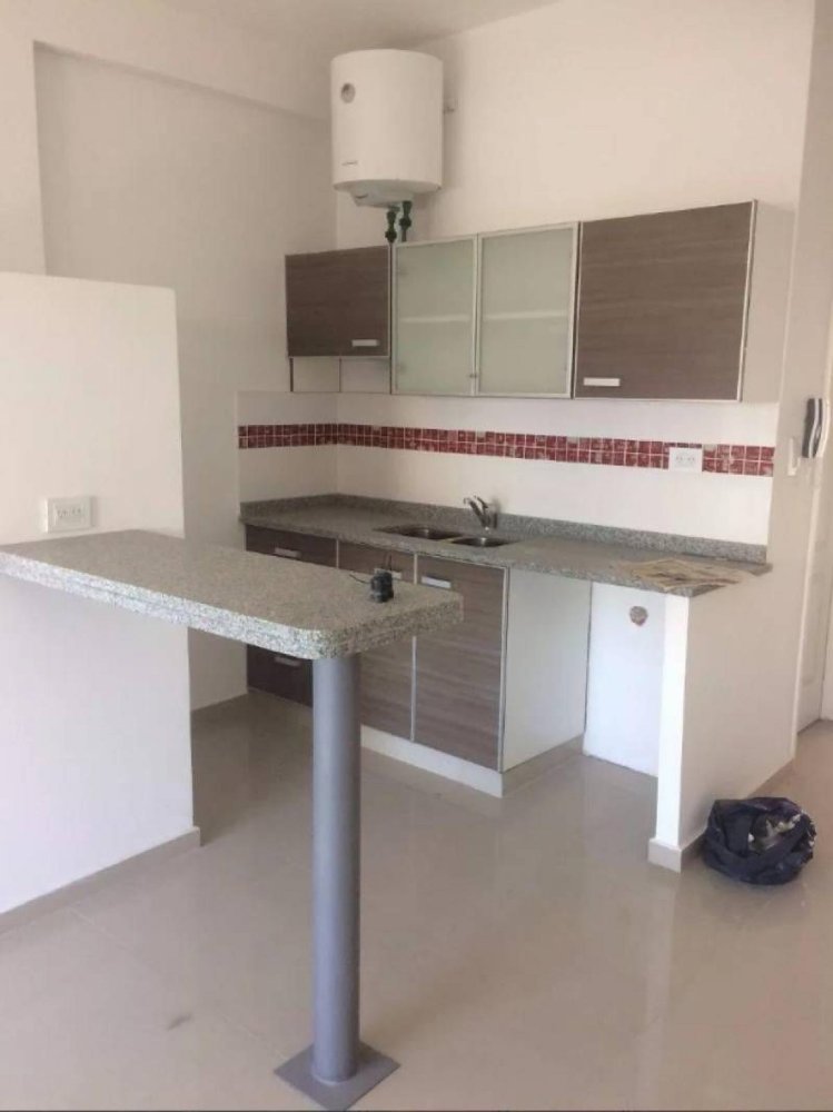 Studio in Florencio Varela, Argentina, Nr. 54155