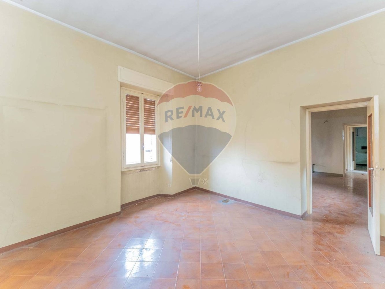 8 rooms Hotel in Somma Lombardo, Italy No. 384233