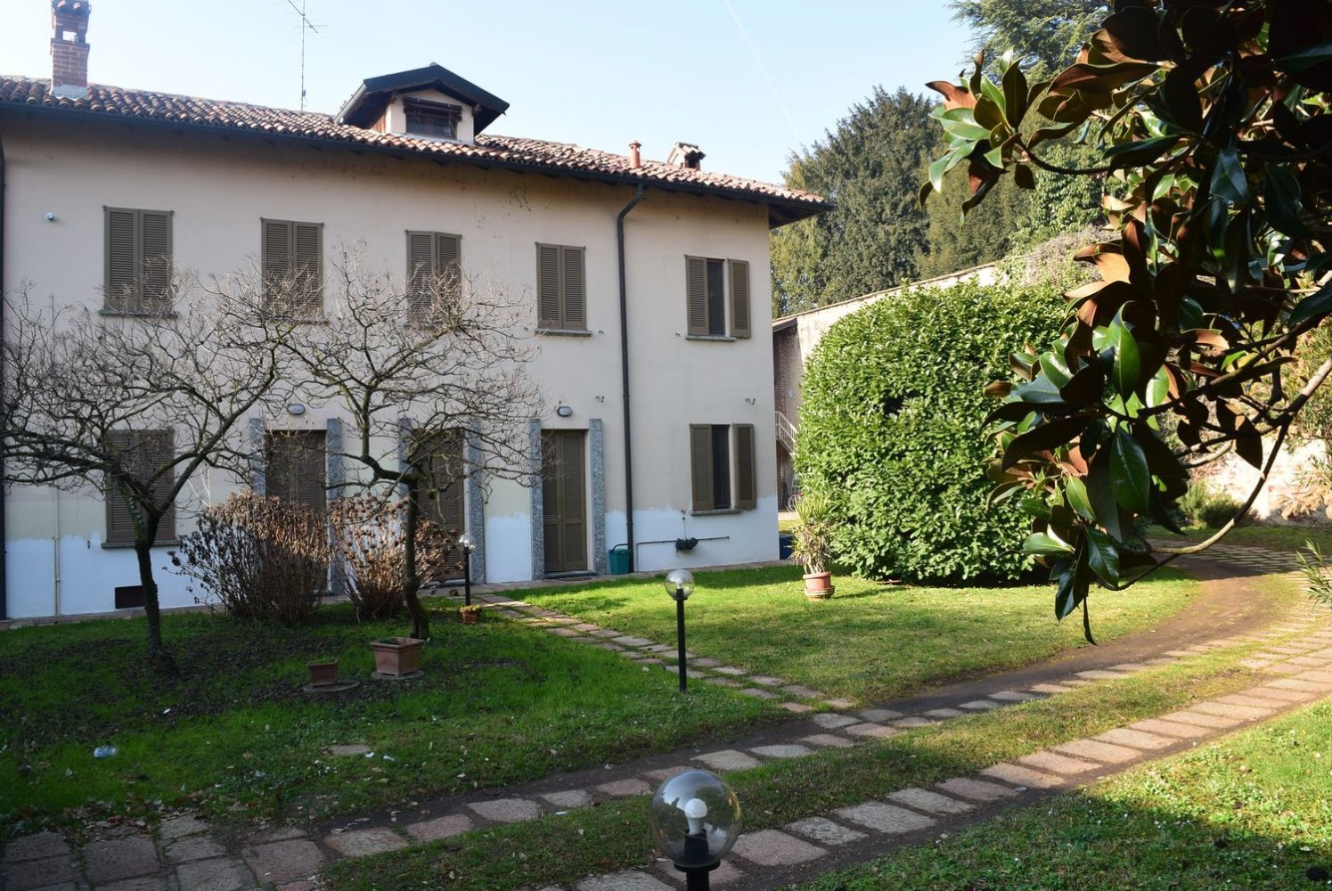 2 rooms Apartment in Cuggiono, Italy No. 204497