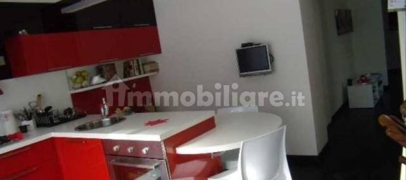3 bedrooms House in Carrara, Italy No. 69747 5