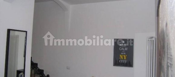 3 bedrooms House in Carrara, Italy No. 69747 36