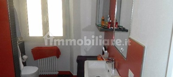 3 bedrooms House in Carrara, Italy No. 69747 23