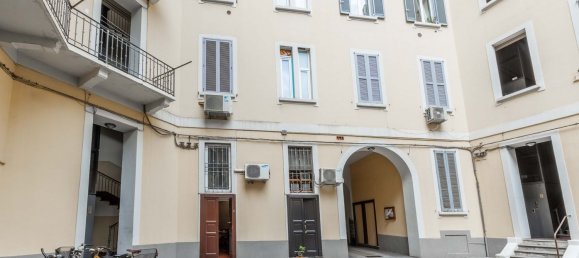 40m² Commercial property in Milan, Italy No. 361052 3