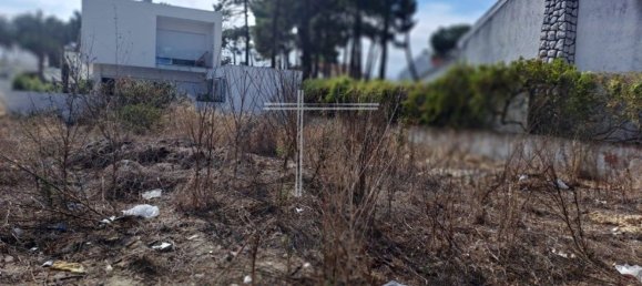 284m² Land in Almada, Portugal No. 72315 2