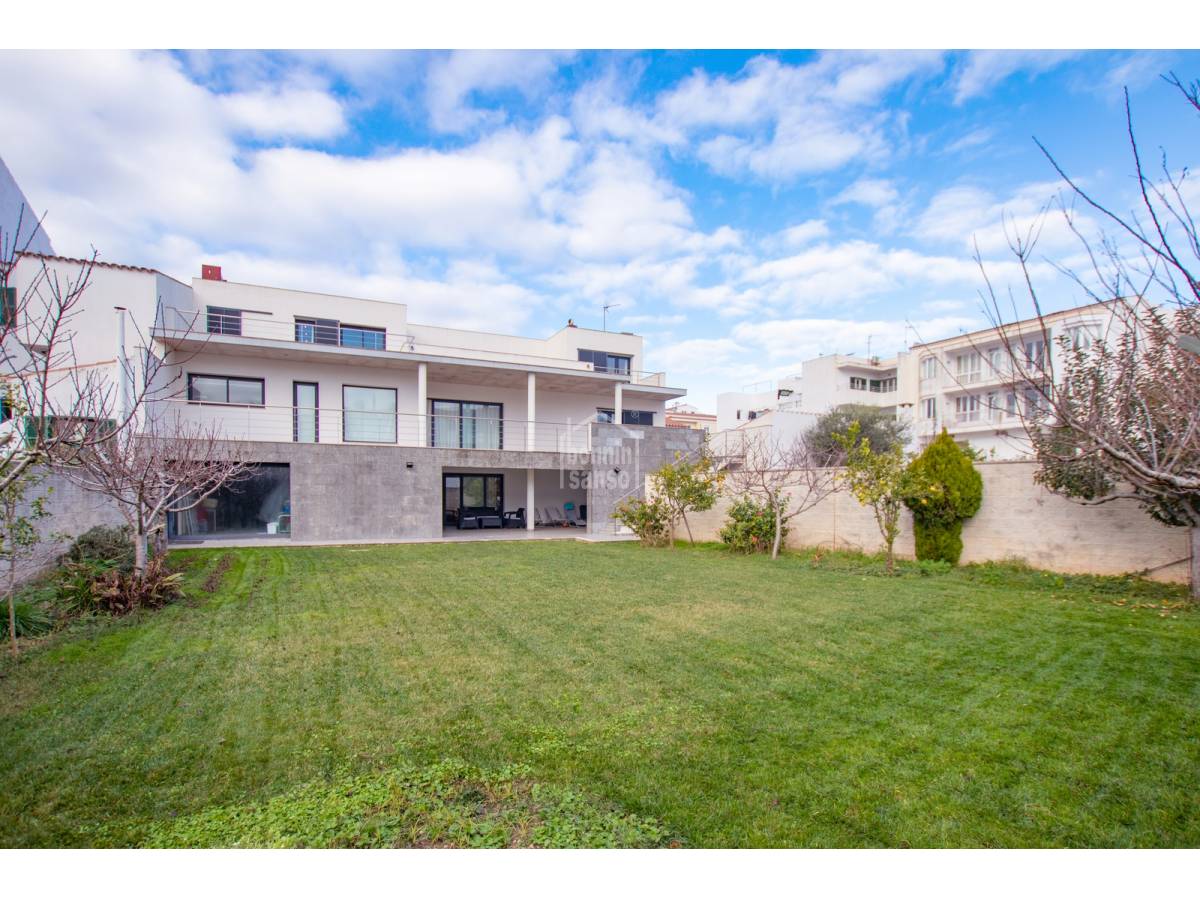 5 غرف نوم فيلا في El Migjorn Gran, Spain رقم 10229