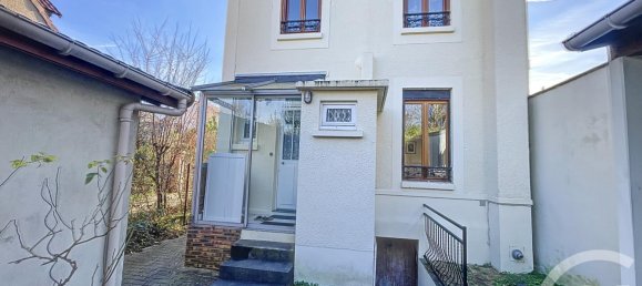 3 bedrooms House in Houilles, France No. 169341 2