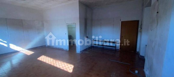 1غرفة عقار تجاري في Castronno, Italy رقم 273268 9