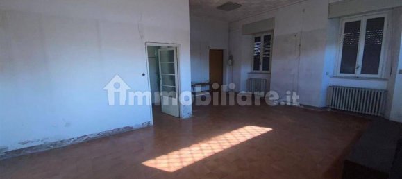 1غرفة عقار تجاري في Castronno, Italy رقم 273268 12