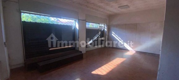 1غرفة عقار تجاري في Castronno, Italy رقم 273268 6