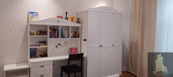 4 bedrooms Apartment in Yasamal, Azerbaijan No. 2138 2