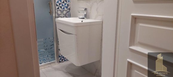 4 bedrooms Apartment in Yasamal, Azerbaijan No. 2138 12