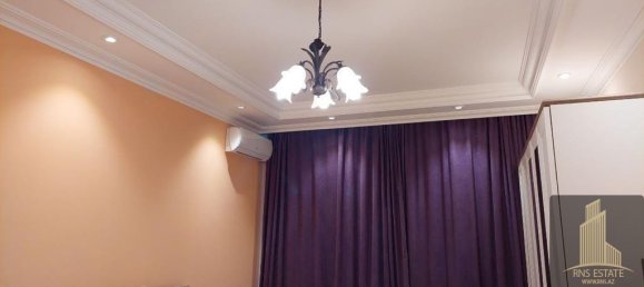 4 bedrooms Apartment in Yasamal, Azerbaijan No. 2138 8