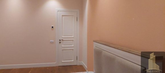 4 bedrooms Apartment in Yasamal, Azerbaijan No. 2138 3