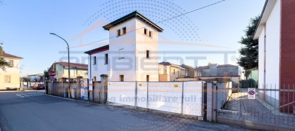 Villa de 8 divisões em Pozzo d'Adda, Italy N.º 142737 40