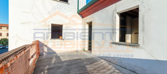 Villa de 8 divisões em Pozzo d'Adda, Italy N.º 142737 29