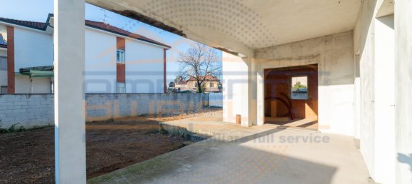 Villa de 8 divisões em Pozzo d'Adda, Italy N.º 142737 43