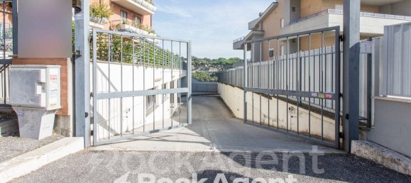 30m² Garage in Rome, Italy No. 264235 20