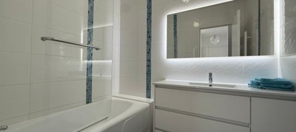 3 bedrooms Apartment in Ecully, France No. 302339 2